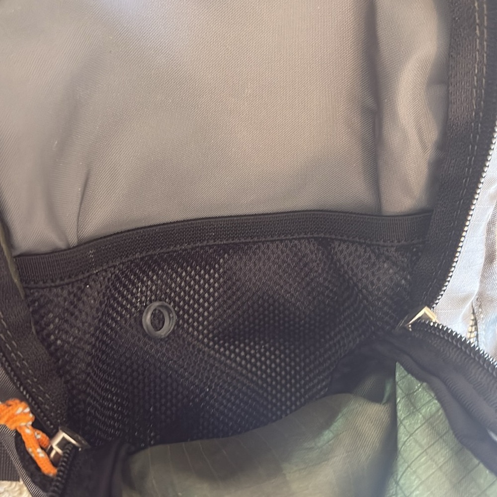 The North Face Green and Gray Backpack with Padded Straps - Picture 4 of 7